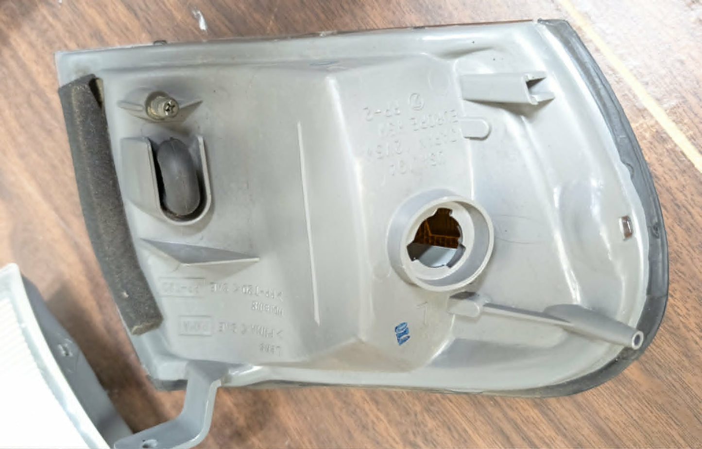 1993-2001 Subaru Impreza Corner lights USED OEM